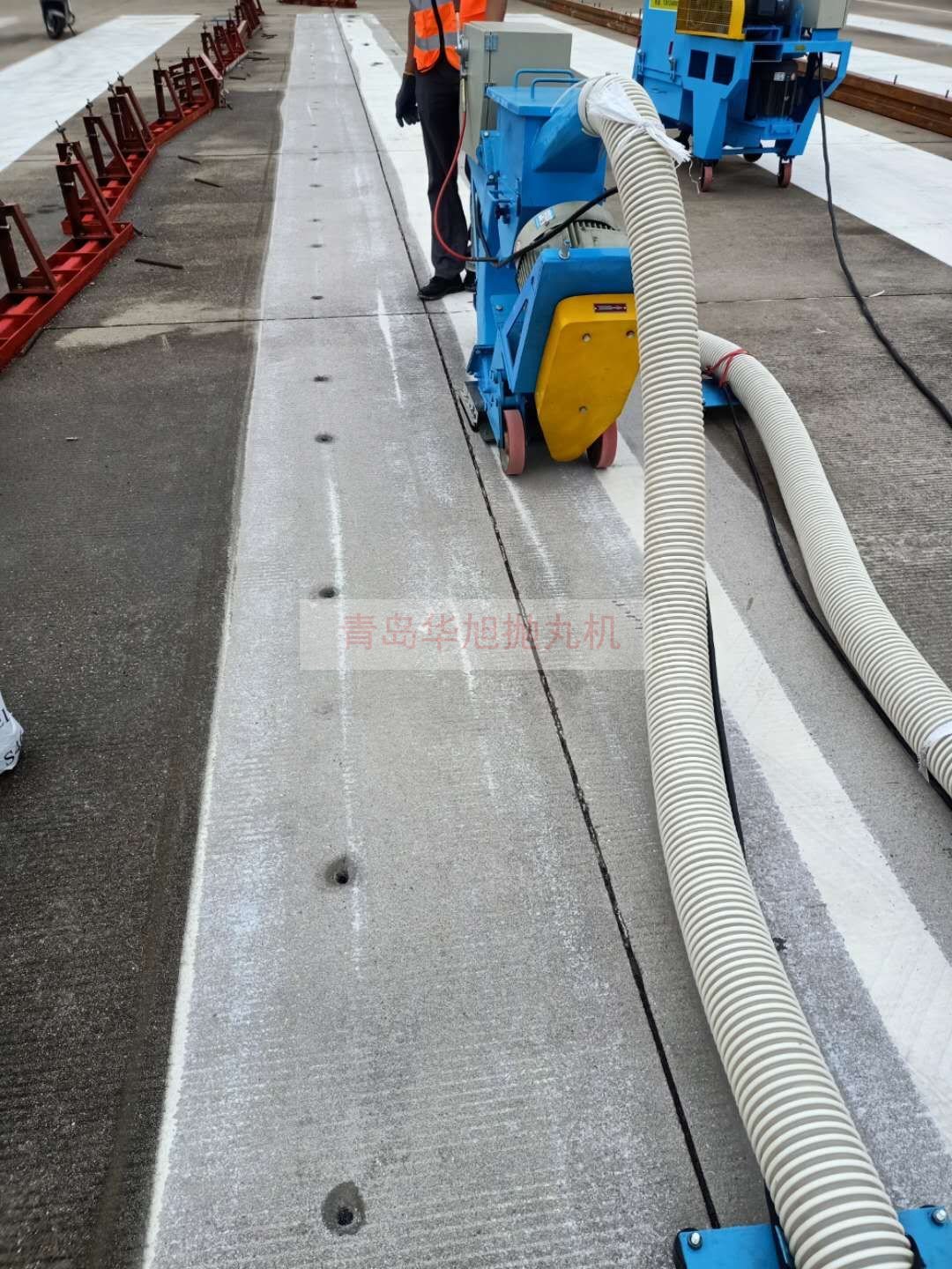 马路标线去除设备